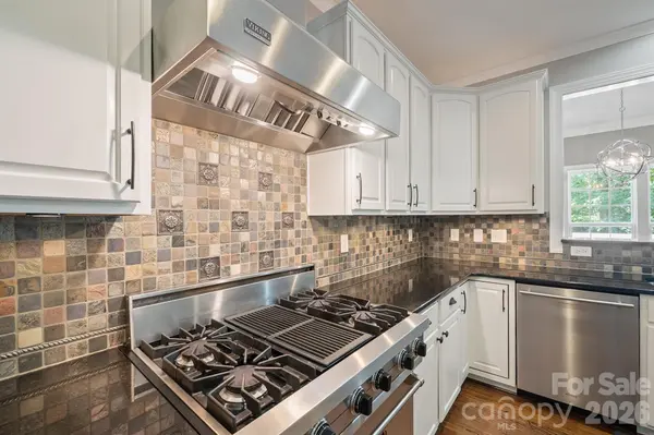 14509 Greenpoint LN, Huntersville, NC 28078