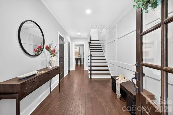 1624 Lombardy CIR, Charlotte, NC 28203