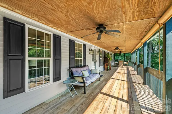 2230 Walnut Hollow RD, Brevard, NC 28712