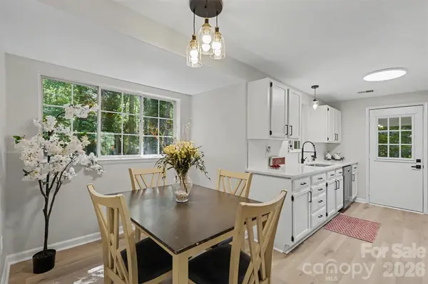 3140 Piney Grove RD, Charlotte, NC 28212