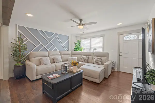 1411 Dean ST, Charlotte, NC 28216