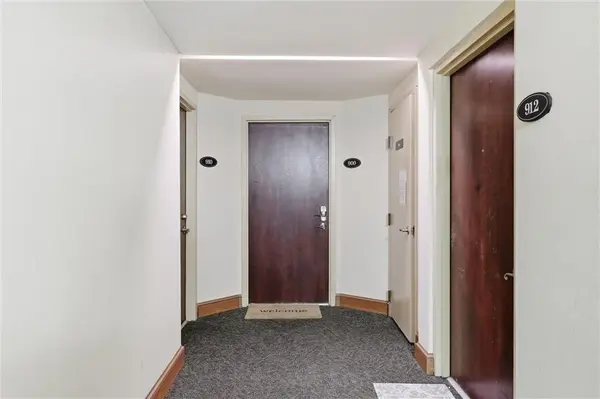 3838 Rainbow BLVD #911, Kansas City, KS 66103