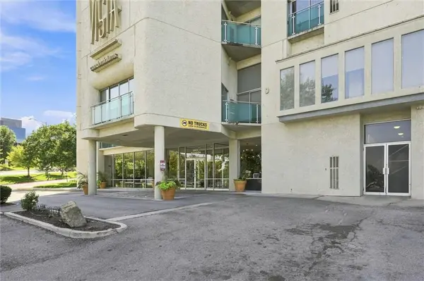 3838 Rainbow BLVD #911, Kansas City, KS 66103