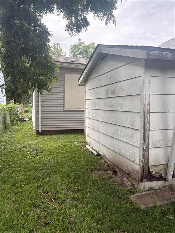 2524 Essex ST, Kansas City, KS 66103