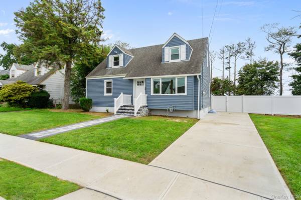 48 Cliff AVE, Hempstead, NY 11550
