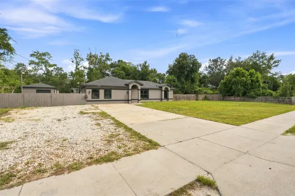 1300 ADELINE ST, Orange City, FL 32763