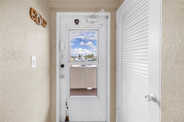 7000 BEACH PLZ #307, St Pete Beach, FL, 33706 photo 14