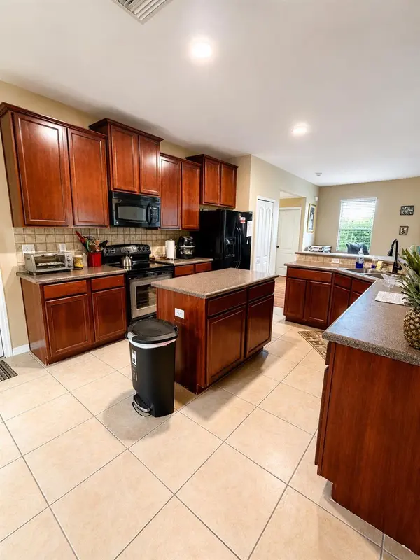 8309 TIDAL BREEZE DR, Riverview, FL 33569
