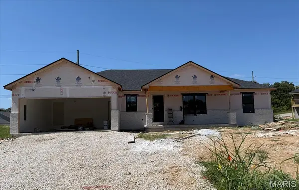 4001 Bishop CT, Jackson, MO 63755