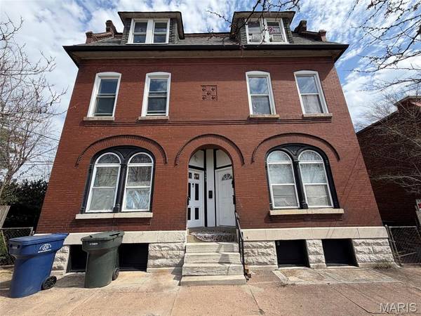 3642 Salena ST, St Louis, MO 63118