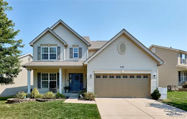 233 Spring Borough DR, O'fallon, MO 63368