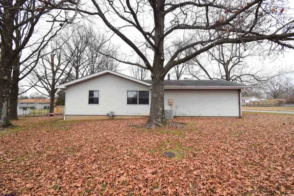 69 Cherry DR, Mt Vernon, IL 62864