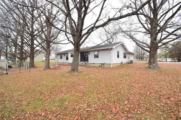 69 Cherry DR, Mt Vernon, IL 62864