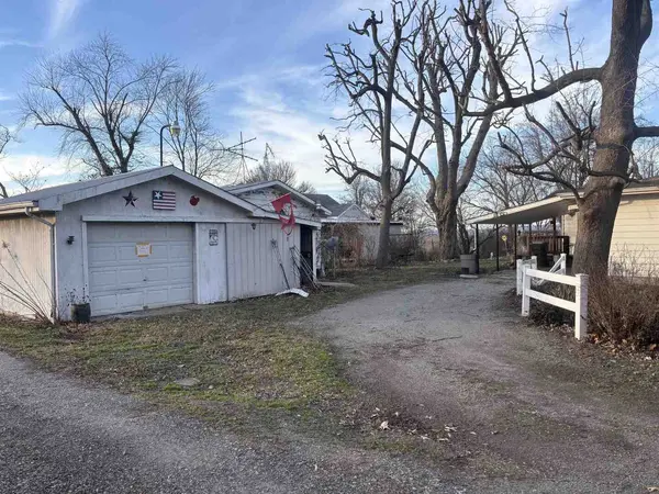 205 Jefferson ST, Gorham, IL 62940