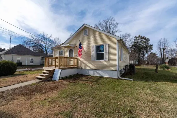 407 Church ST, Christopher, IL 62822