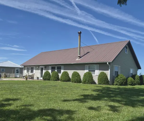 729 N 2650th AVE, Ursa, IL 62376