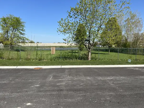 8543 S 83rd AVE, Hickory Hills, IL 60457