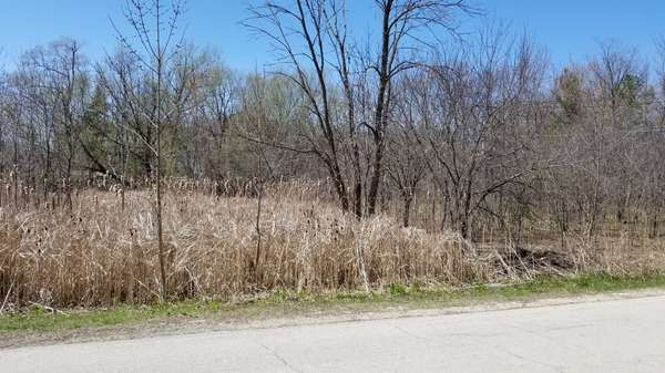 27W0S Roosevelt RD, Winfield, IL 60190
