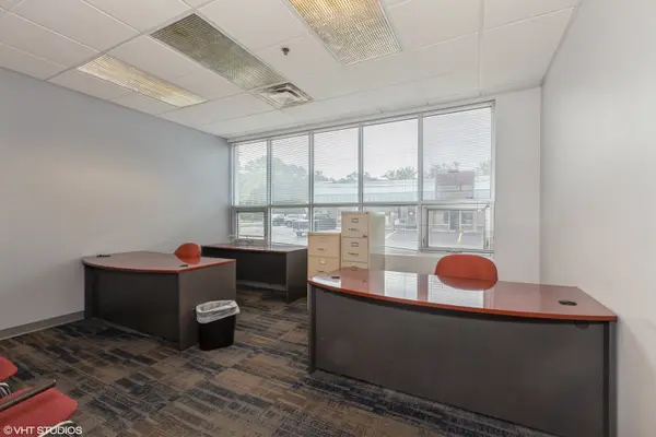 4906 S Main ST #102, Lisle, IL 60532