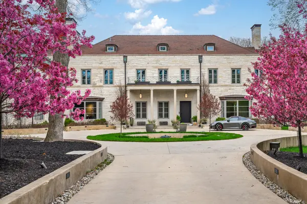 443 Sheridan RD, Glencoe, IL 60022