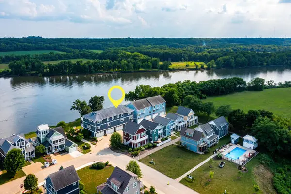 11 River Row, Ottawa, IL 61350