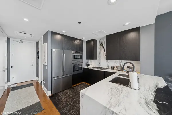 401 N Wabash AVE #37D, Chicago, IL 60611