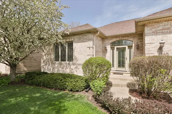 145 Rose DR, Bloomingdale, IL 60108