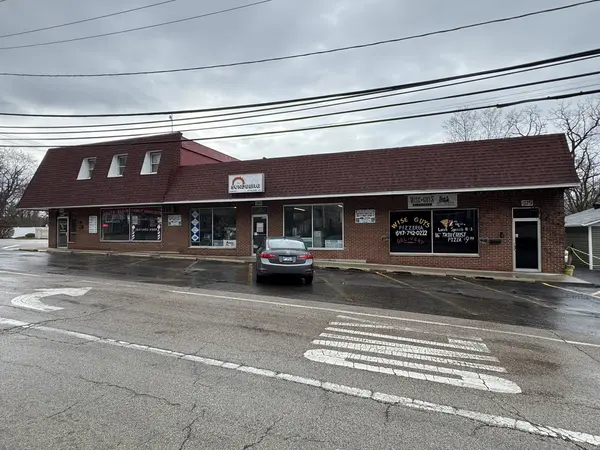 375-395 E State ST, South Elgin, IL 60177
