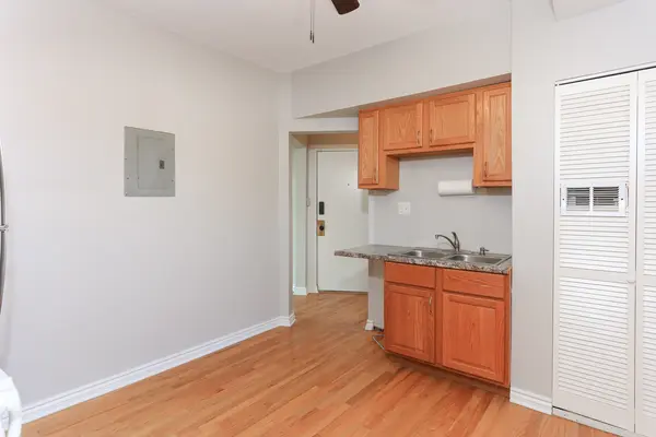 3436 W Huron ST, Chicago, IL 60624