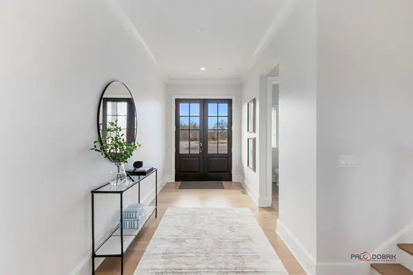 725 Tamarack TRL, Lake Forest, IL 60045