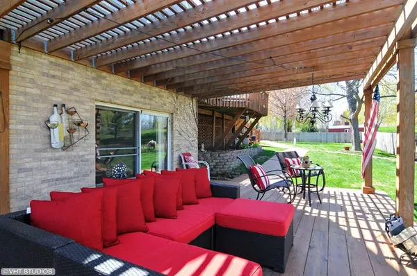 14080 W Old School RD, Mettawa, IL 60048