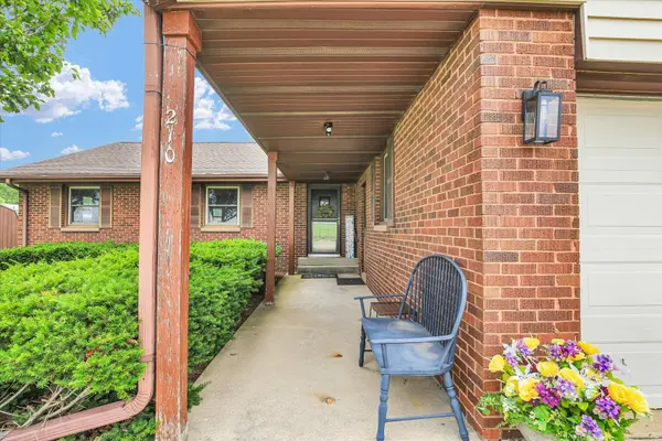 210 N Prospect AVE, Savoy, IL 61874