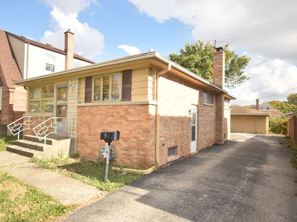1541 N Lee BLVD, Berkeley, IL 60163