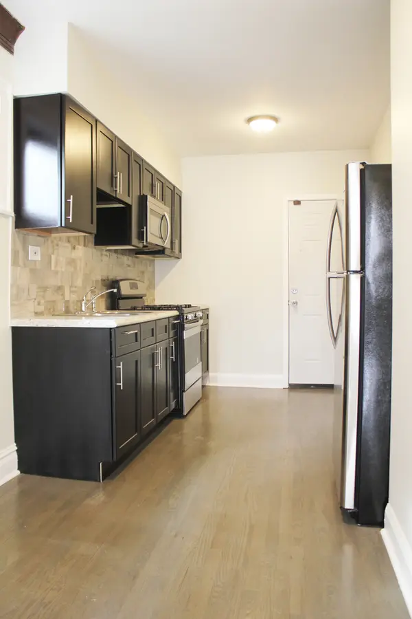 6 W 111th PL, Chicago, IL 60628