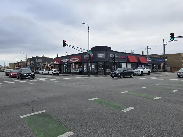 5159 W Diversey AVE, Chicago, IL 60639