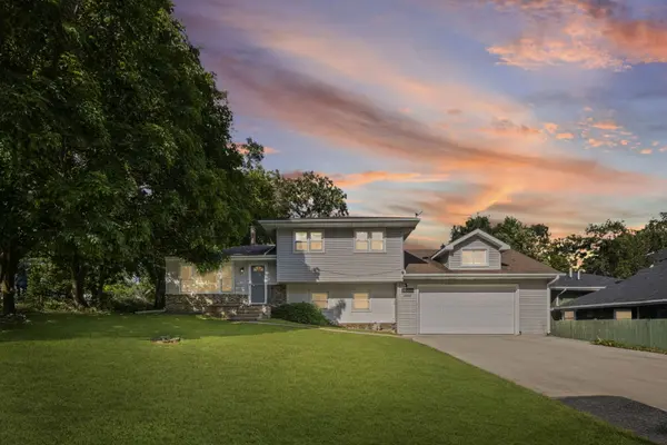 29W276 Bolles AVE, West Chicago, IL 60185