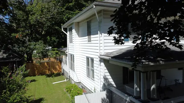 425 S 4th ST, Watseka, IL 60970