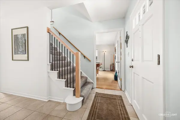 29 Tupelo AVE, Naperville, IL 60540