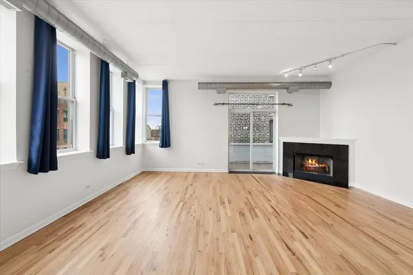 2356 N ELSTON AVE #206, Chicago, IL 60614