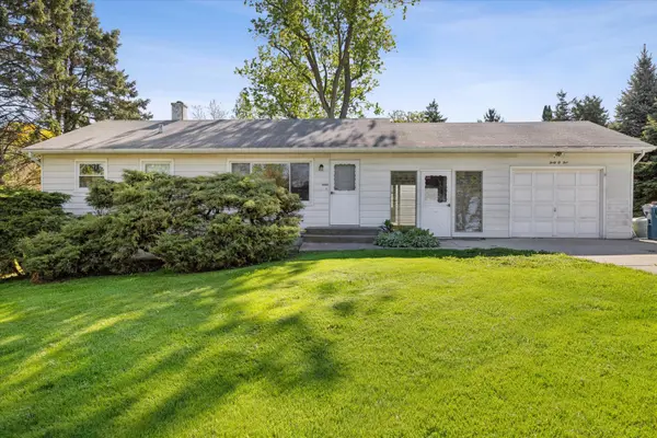 4005 Morton AVE, Downers Grove, IL 60515
