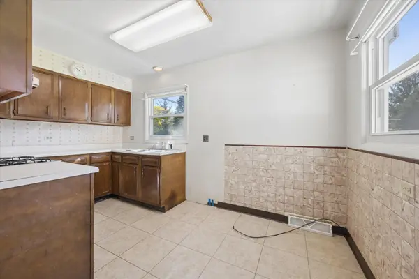 4005 Morton AVE, Downers Grove, IL 60515