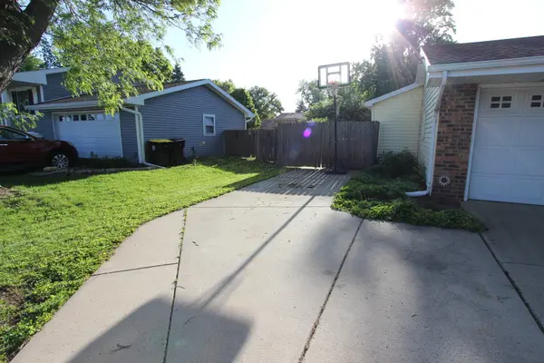104 S Parkside RD, Normal, IL 61761