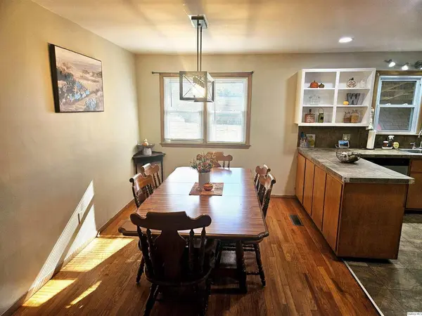803 Maas RD, Quincy, IL 62305