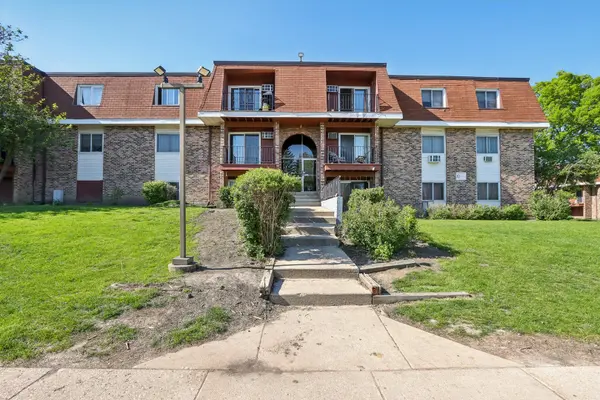 600 MESA DR #103, Hoffman Estates, IL 60169