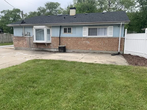 17335 Community ST, Lansing, IL 60438