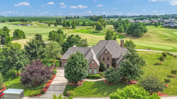2505 S Stone Creek BLVD, Urbana, IL 61802