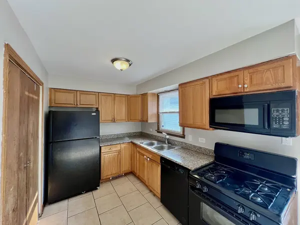 19202 Sherman ST, Lansing, IL 60438