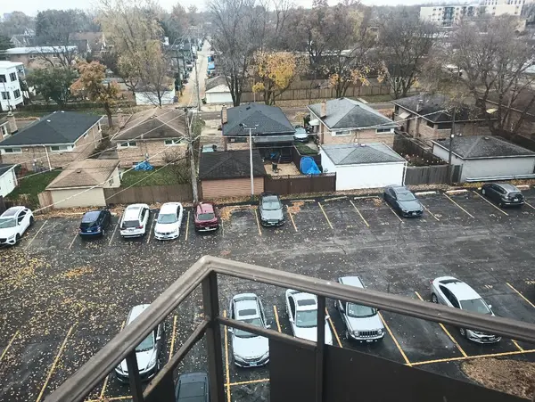 850 Des Plaines AVE #610, Forest Park, IL 60130