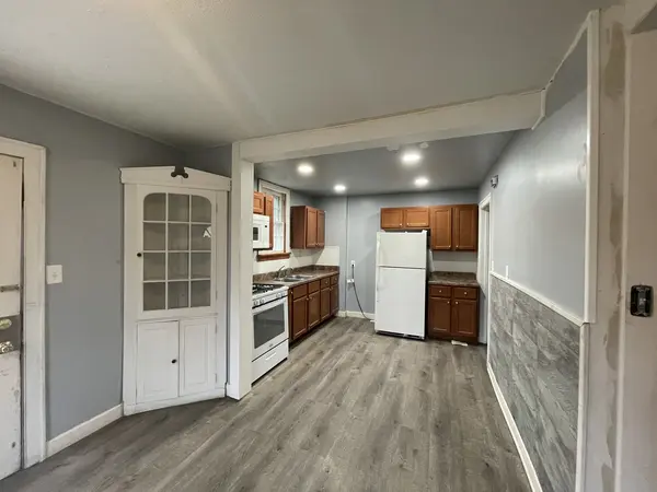 850 N Jackson ST, Waukegan, IL 60085