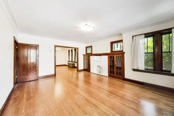 3559 S Seeley AVE, Chicago, IL 60609